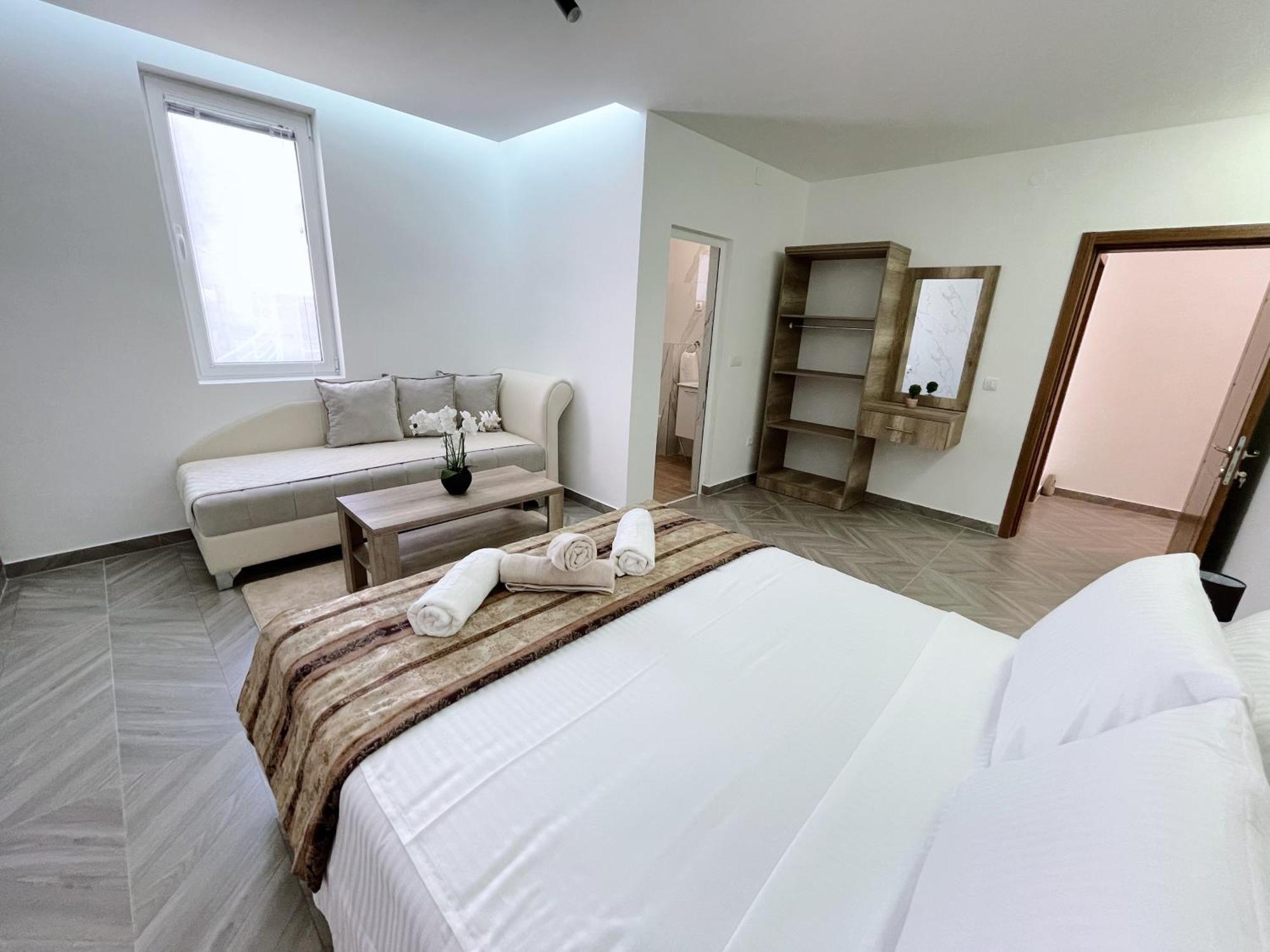 Guest House Koliqi - Hotel & Apartments Ulcinj Exterior foto
